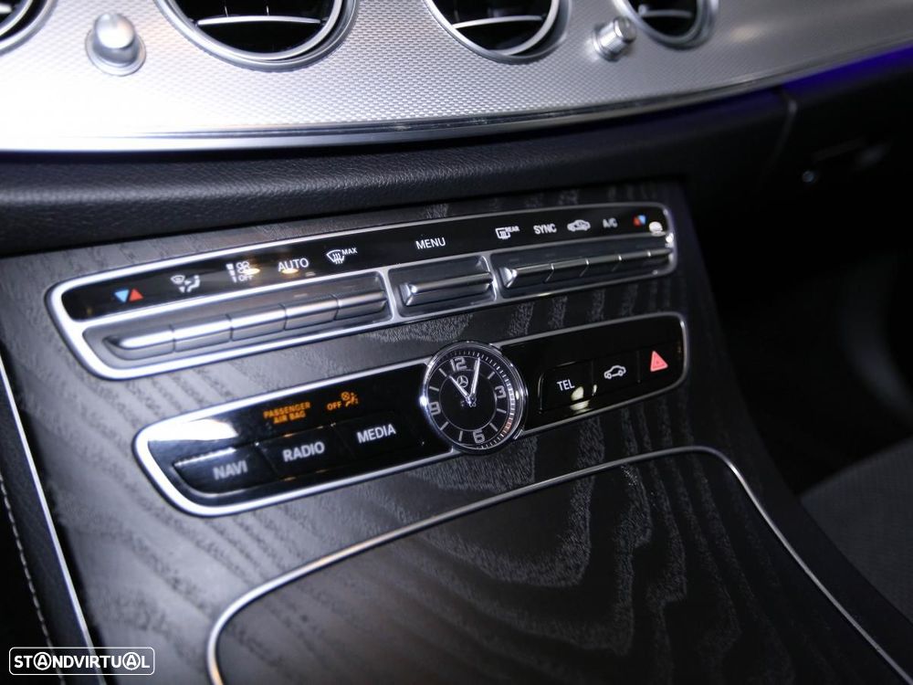 Mercedes-Benz E 220 d Avantgarde - 21