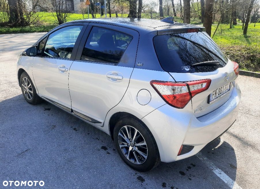 Toyota Yaris 1.5 20th Anniversary CVT - 8