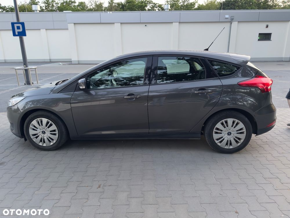 Ford Focus 1.6 Trend - 4