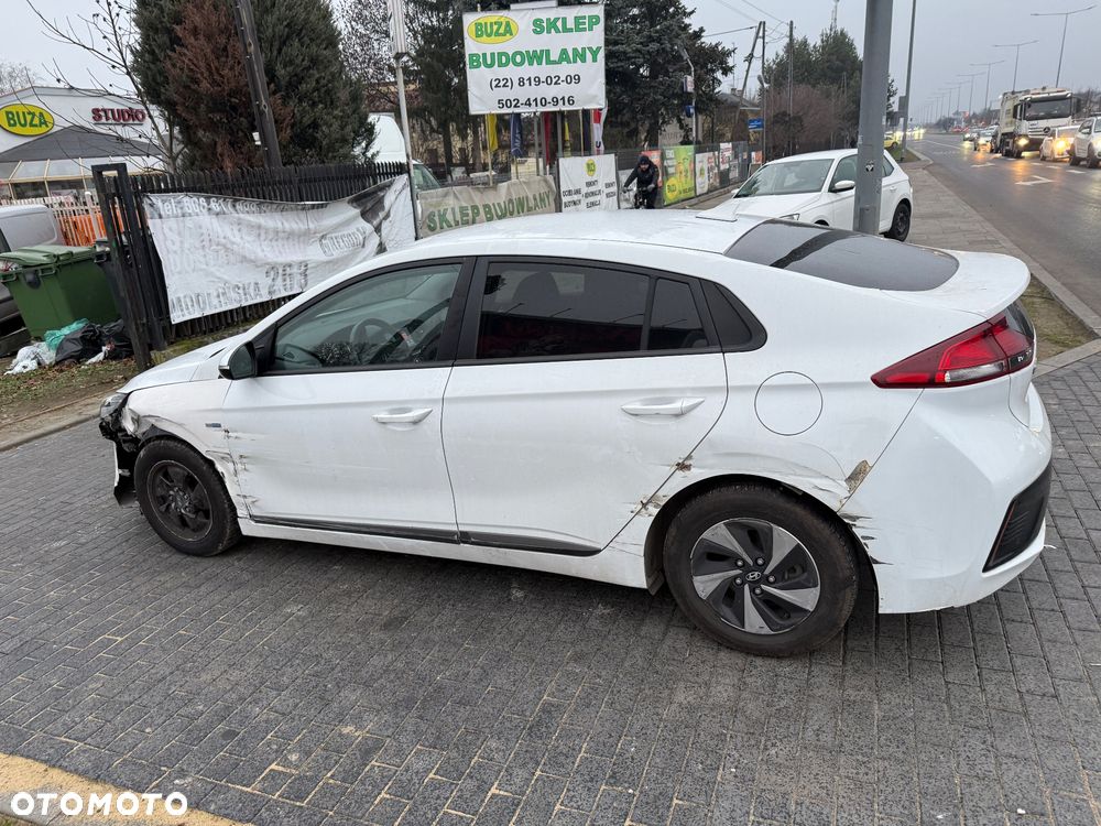 Hyundai IONIQ Hybrid Premium - 10