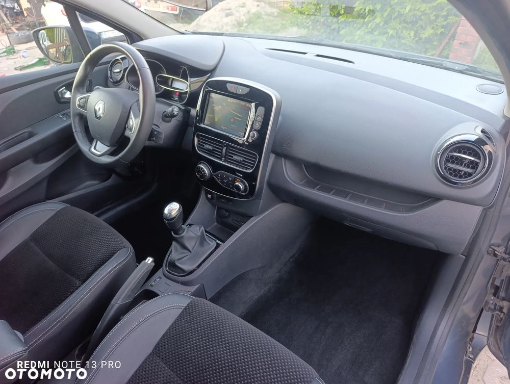 Renault Clio 1.2 16V Limited Plus - 21