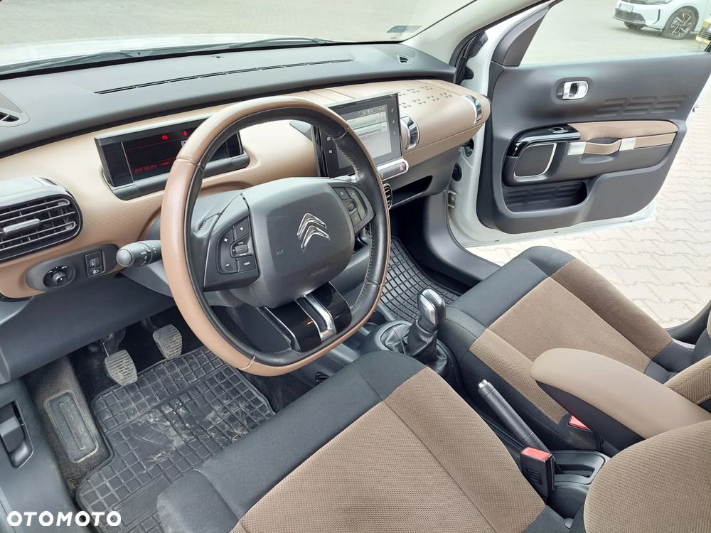 Citroën C4 Cactus 1.2 PureTech MoreLife - 21