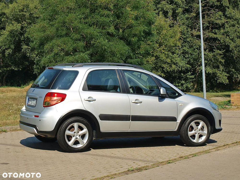 Suzuki SX4 1.6 GS / Premium - 4