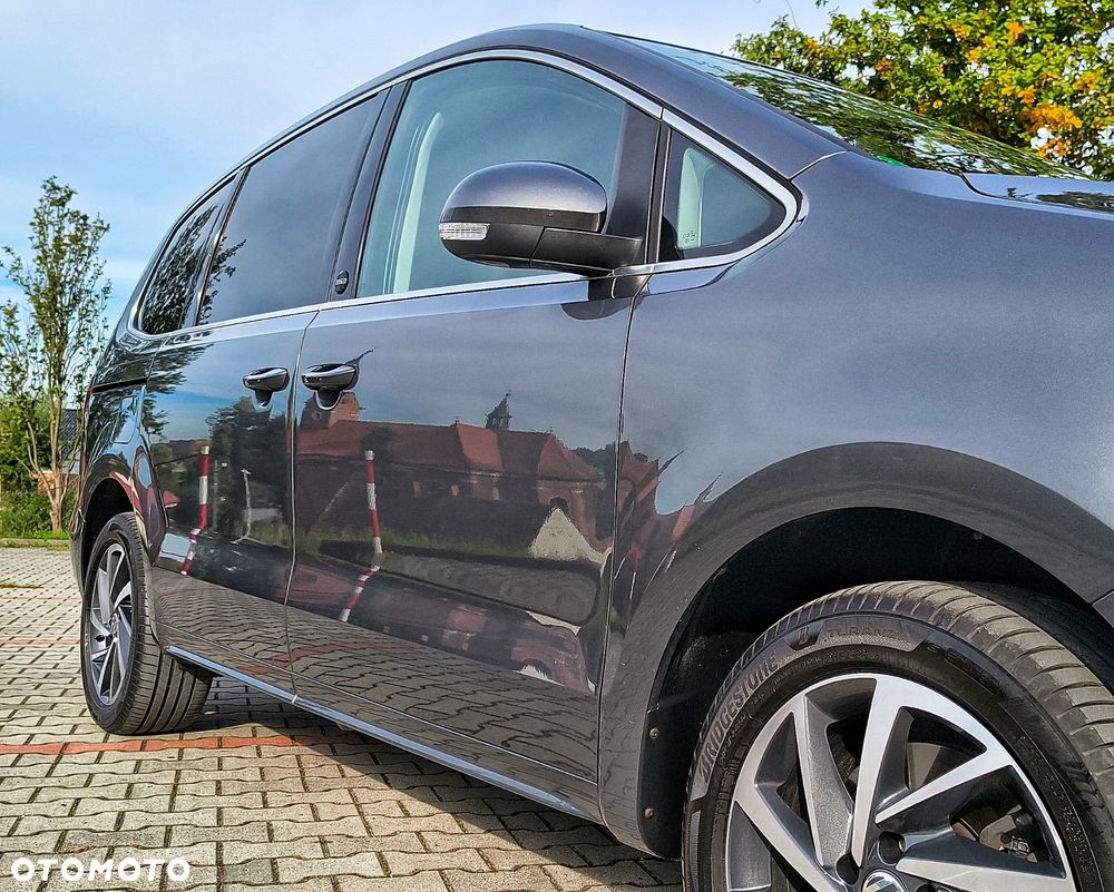 Volkswagen Sharan 2.0 TDI DSG 4MOTION (BlueMotion Technology) Sound - 11