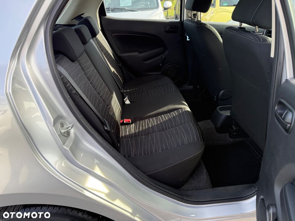 Mazda 2 - 13