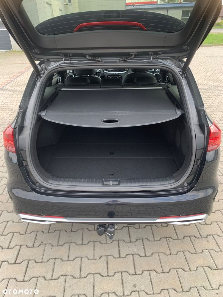 Kia Ceed - 8