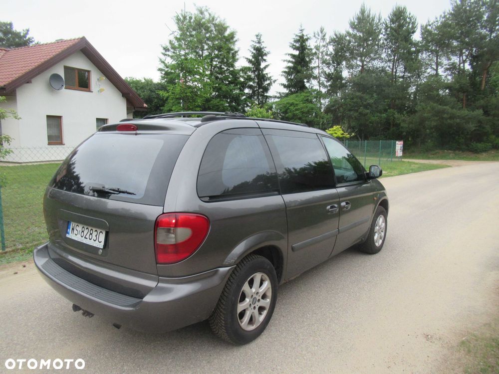 Chrysler Grand Voyager - 5