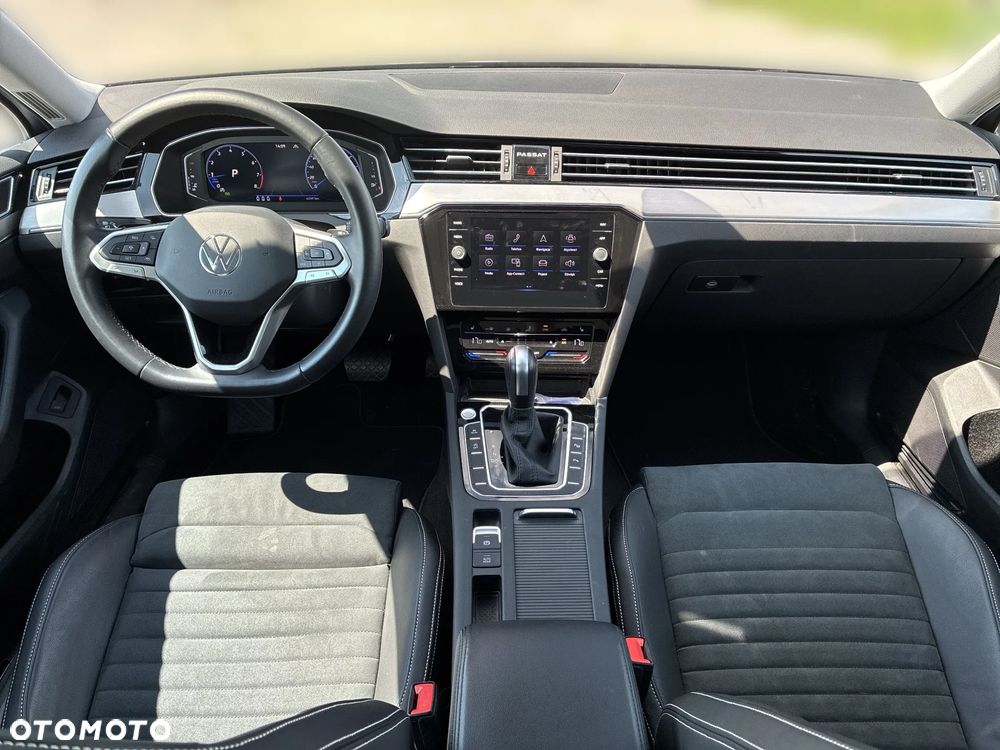 Volkswagen Passat 2.0 TSI Elegance DSG - 16