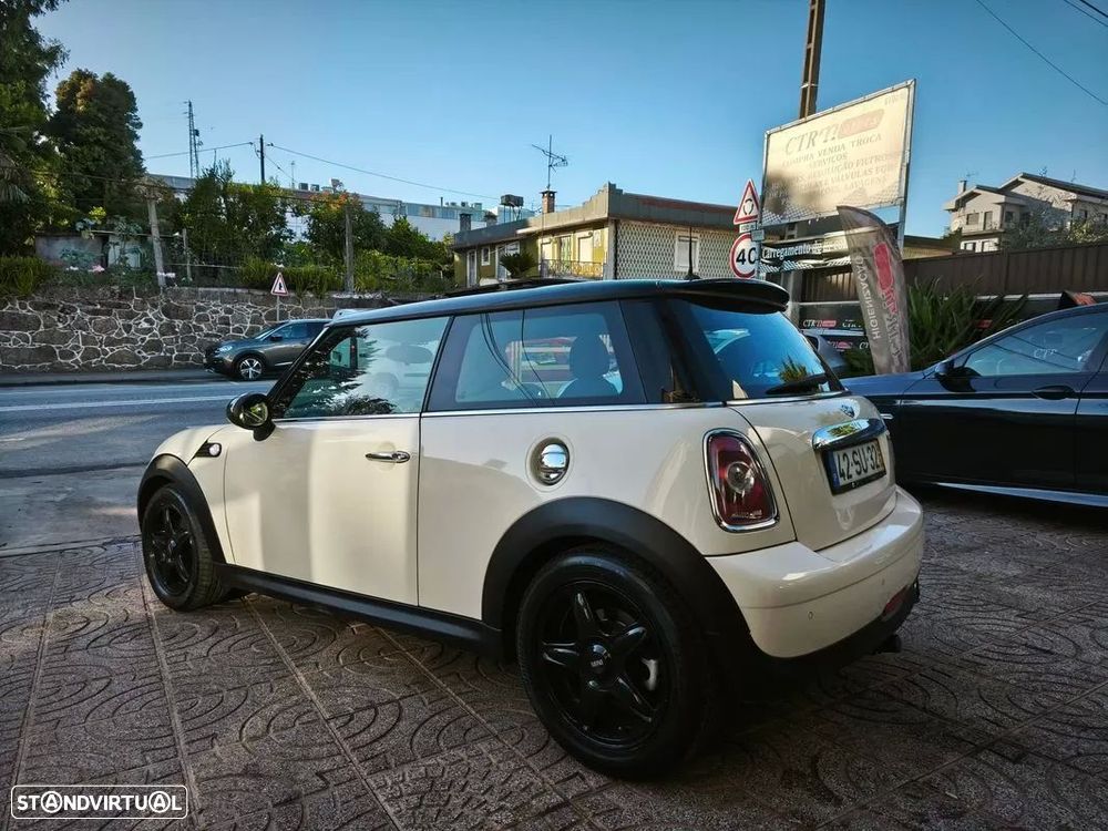 MINI 3 Portas Cooper D - 11