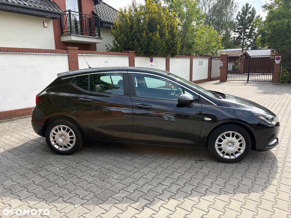 Opel Astra 1.6 CDTI Enjoy S&S - 2