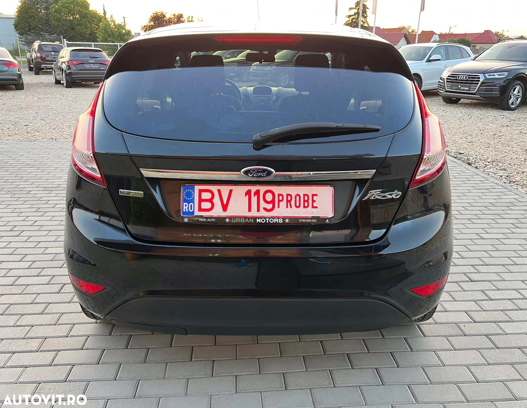Ford Fiesta 1.5 TDCi DPF Titanium - 14