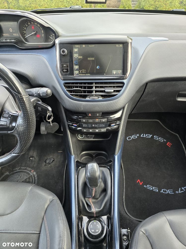 Peugeot 2008 2015 photo 5