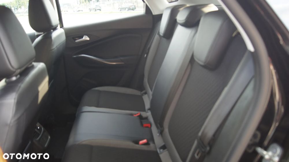 Opel Grandland X 1.6 T Elegance S&S - 31