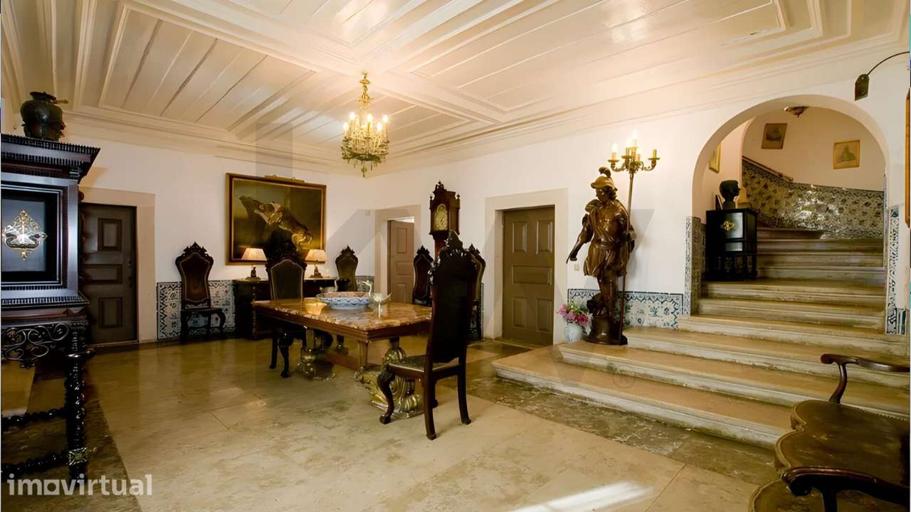 Palacete com 1.030 m2 e Raro Lote de 5.450 m2 em Lisboa (Carnide) – Ju - Grande imagem: 2/37