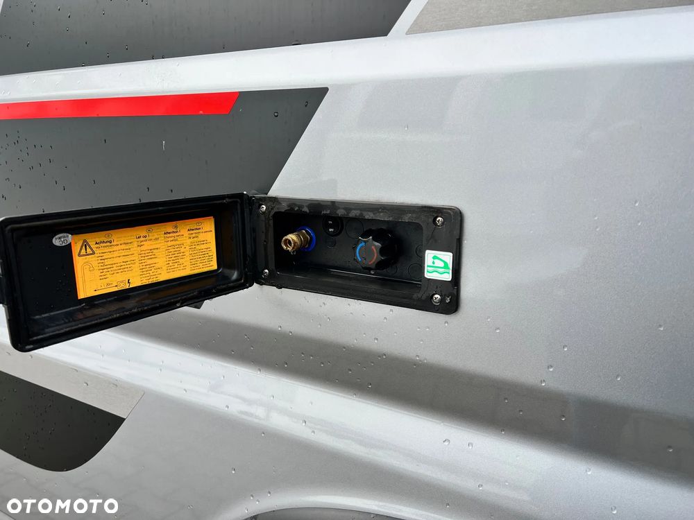 Adria Twin Sports 640 SG - 18