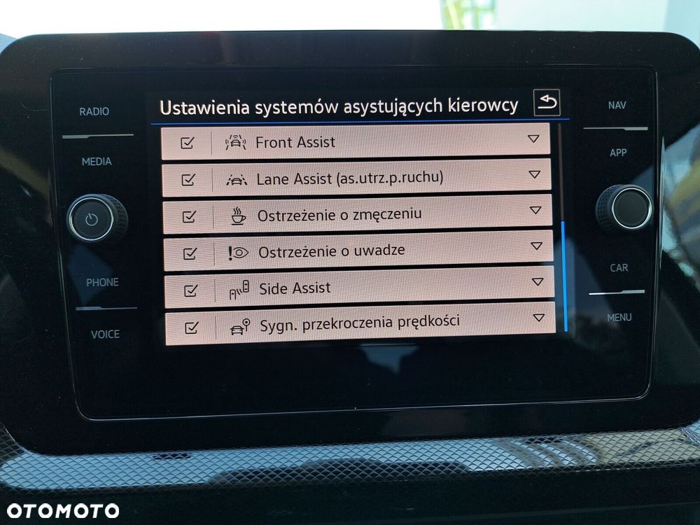 Volkswagen T-Cross - 33