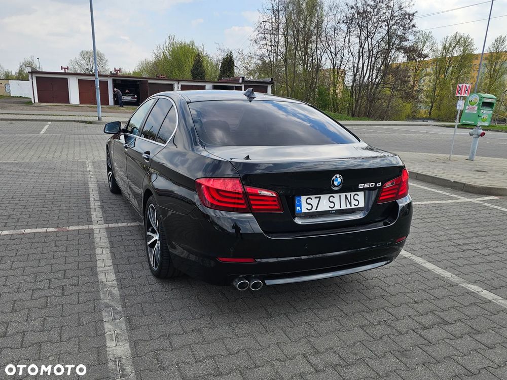 BMW Seria 5 520d xDrive - 20