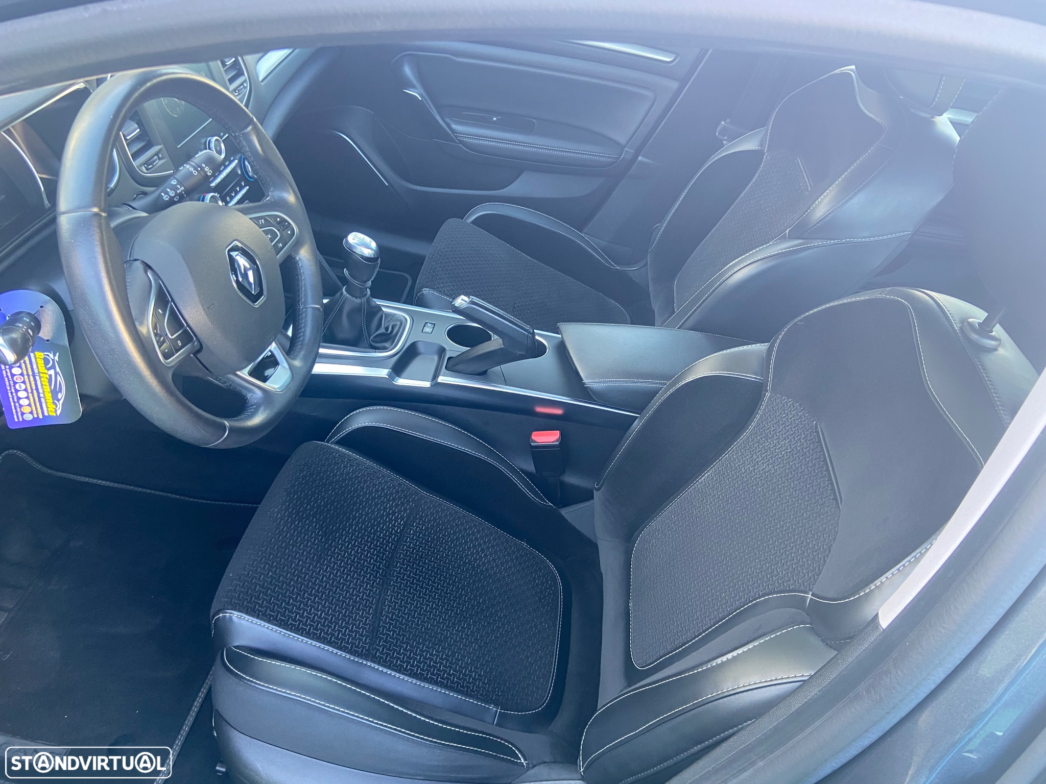 Renault Mégane Sport Tourer 1.5 dCi Limited - 12