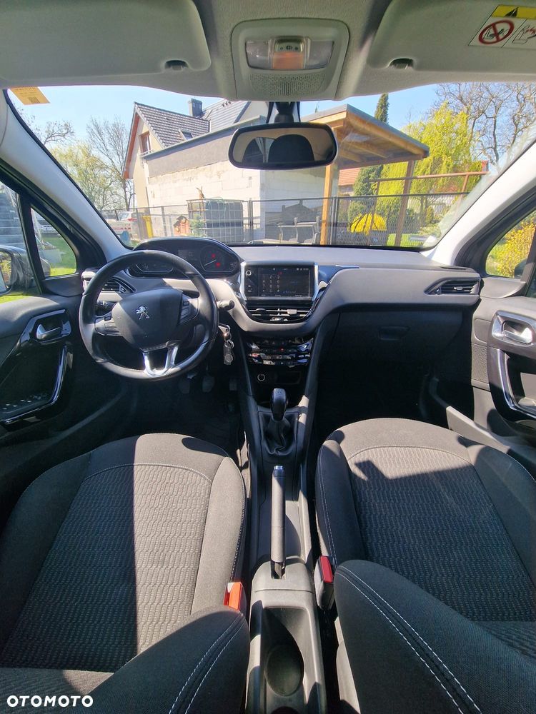 Peugeot 208 1.2 PureTech Active - 8
