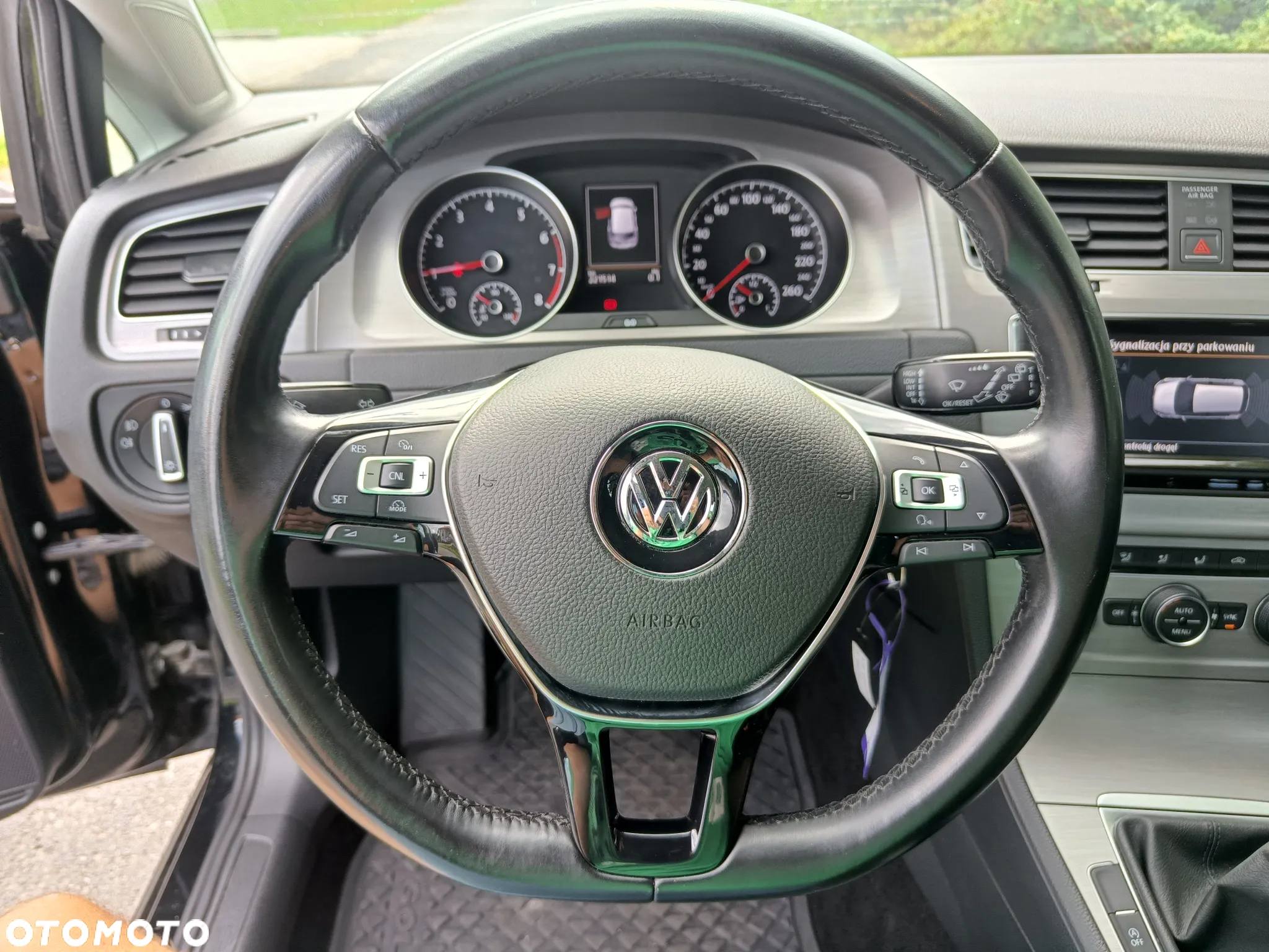 Volkswagen Golf - 26