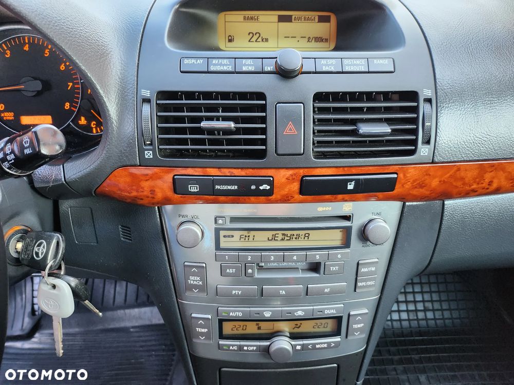 Toyota Avensis - 13