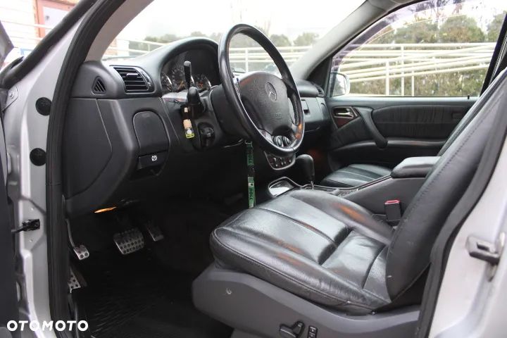 Mercedes-Benz ML 400 CDI Final Edition - 9