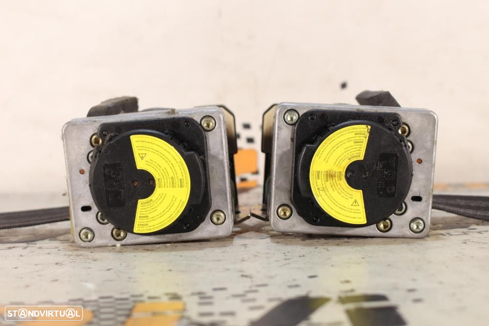 Cintos Frontais Seat Leon (1M1)  1M0857706a / 1M0857705a / Da Frente - 2