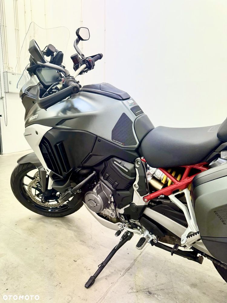 Ducati Multistrada - 16