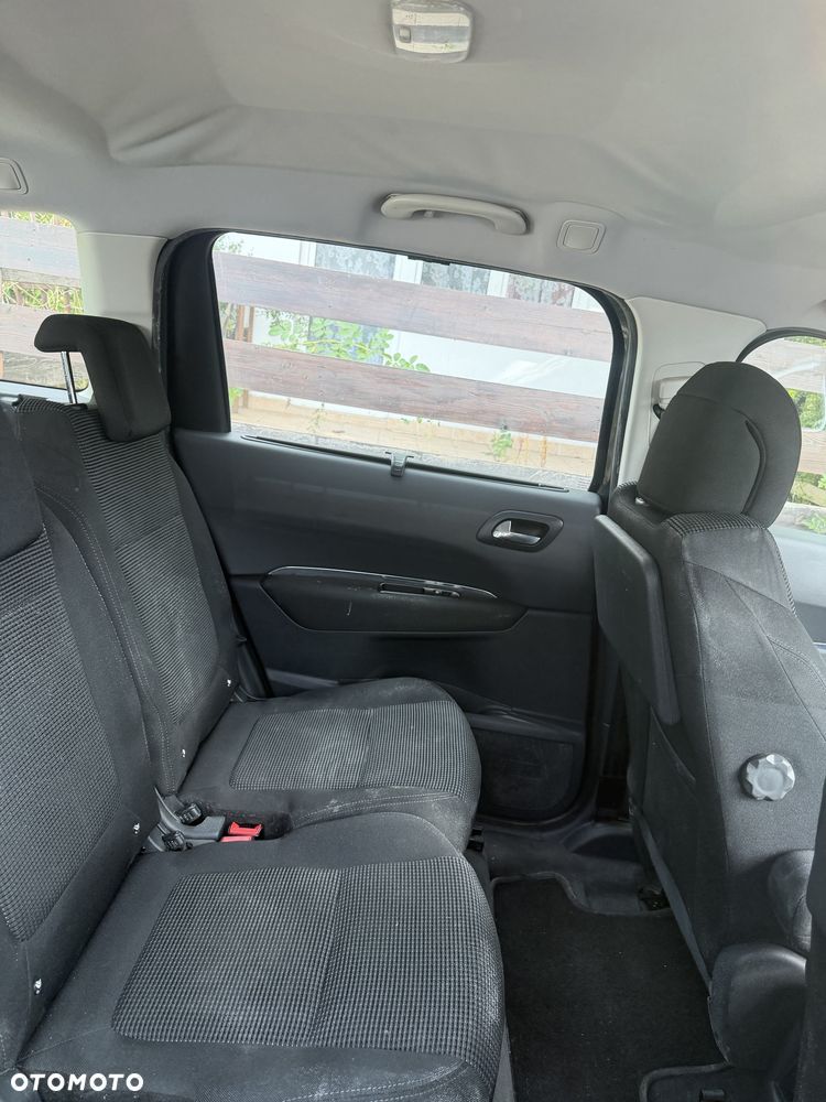 Peugeot 5008 - 7