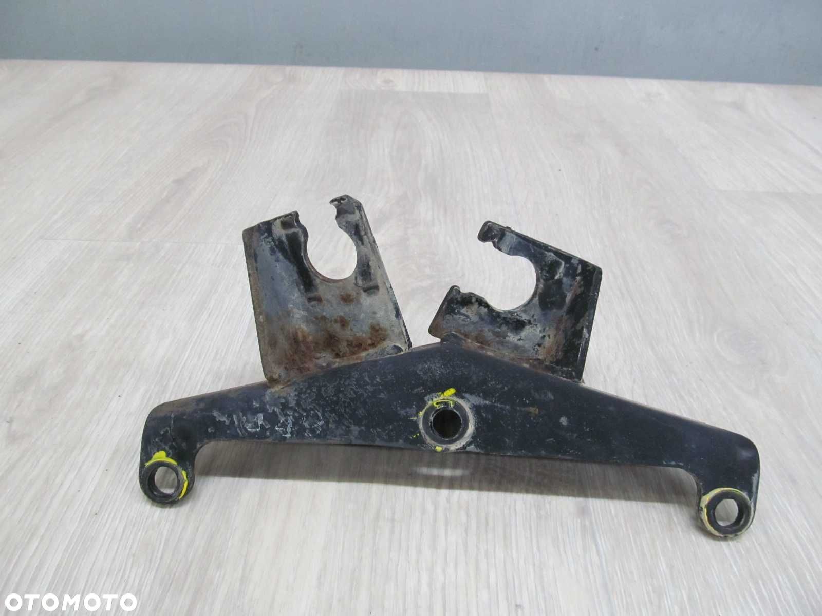 ISUZU N35 N GRAFTER 3.0 UCHWYT MOCOWANIE LINEK BIEGOW 07-18 - 1