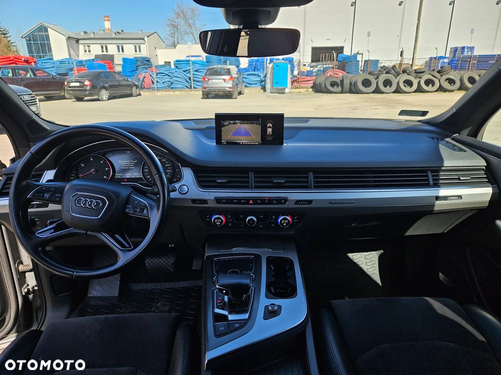 Audi Q7 - 11