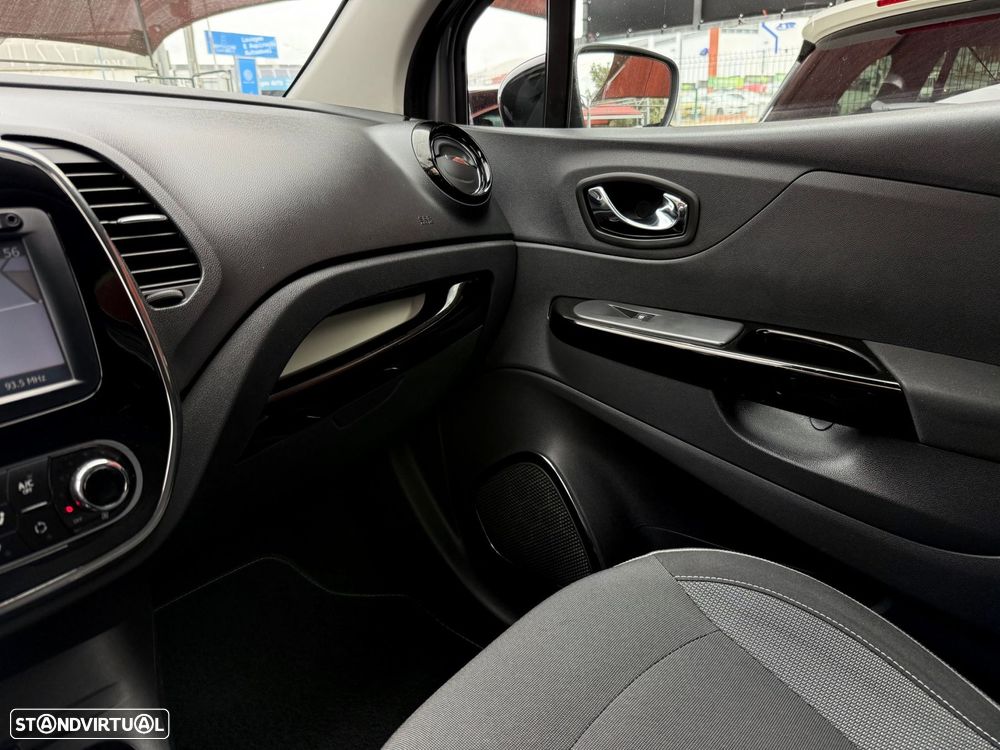 Renault Captur 1.5 dCi Exclusive EDC - 16