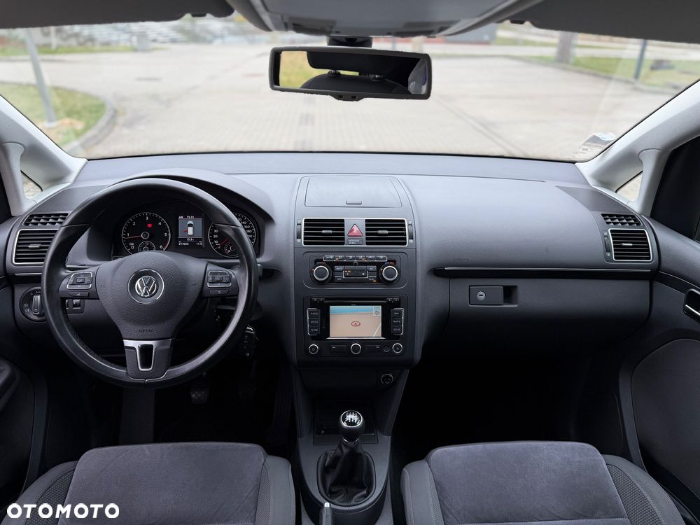 Volkswagen Touran 2.0 TDI Highline - 27