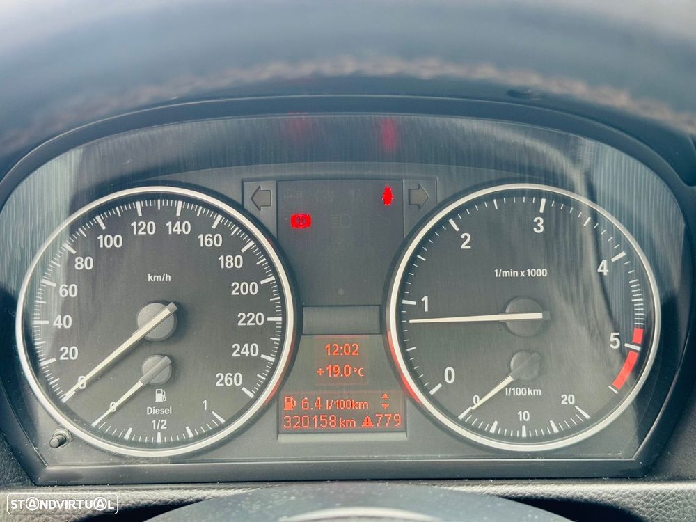 BMW 320 - 21