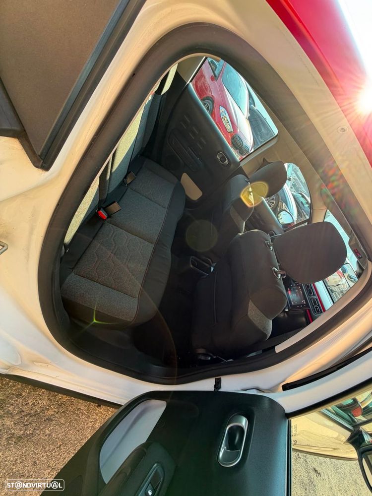 Citroën C3 1.2 PureTech C-Series - 10
