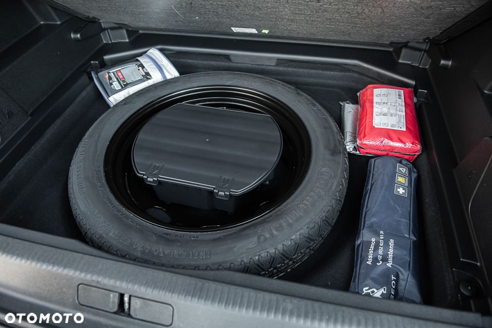 Peugeot 3008 PureTech 130 Stop & Start GPF EAT8 Allure - 22