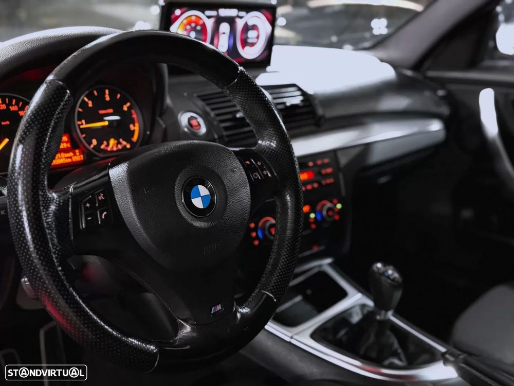 BMW 118 d Pack M - 7