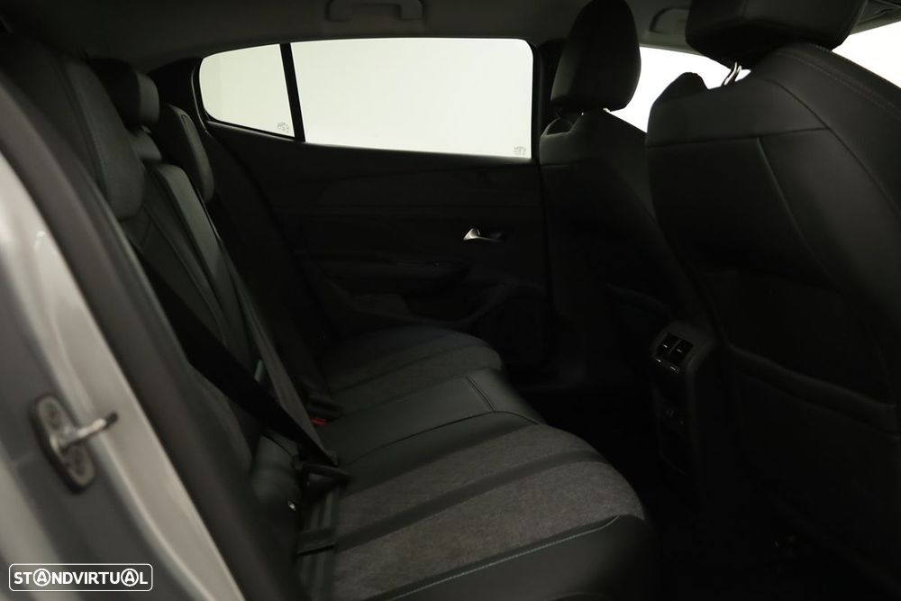 Peugeot 408 1.6 Hybrid Allure e-EAT8 - 20