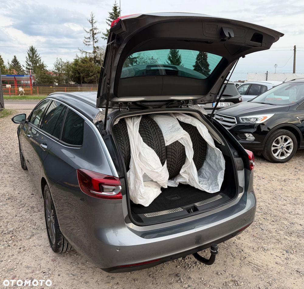 Opel Insignia - 38