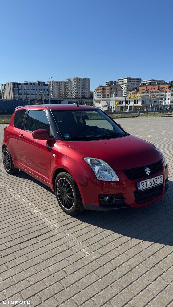 Suzuki Swift - 1