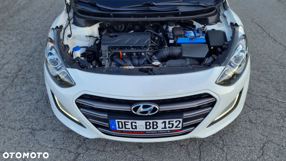 Hyundai i30 1.4 Passion - 24