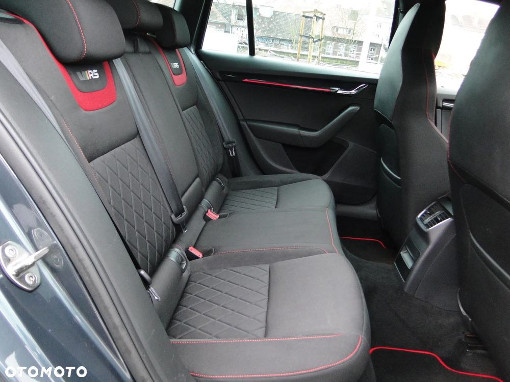 Skoda Octavia 2.0 TDI RS Challenge DSG - 15