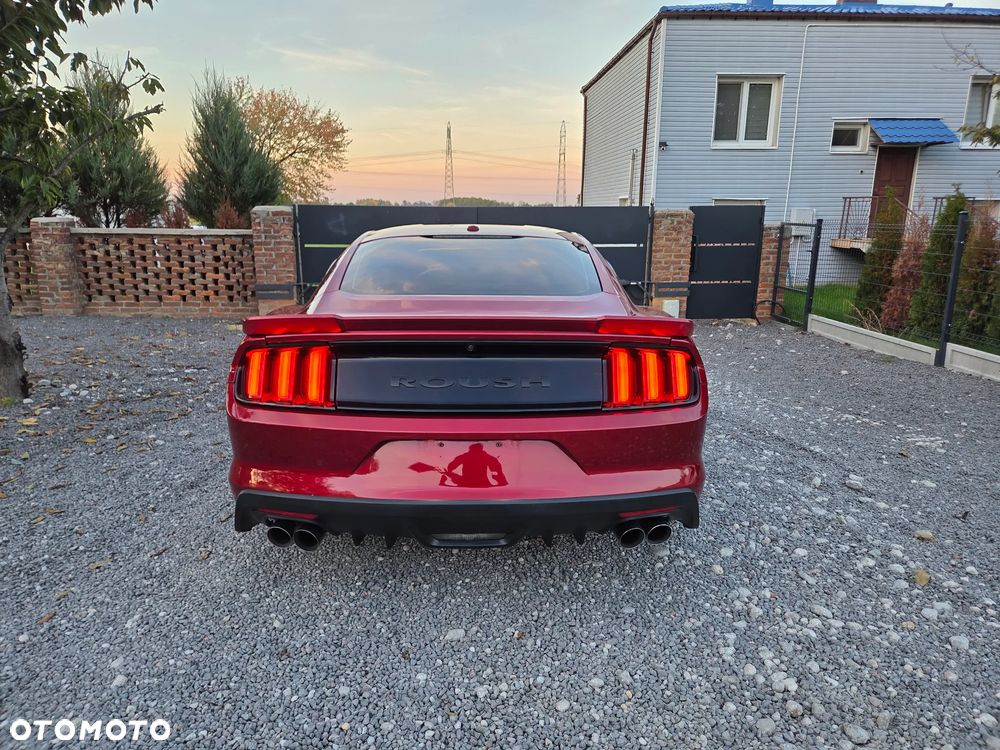 Ford Mustang 2.3 EcoBoost - 28