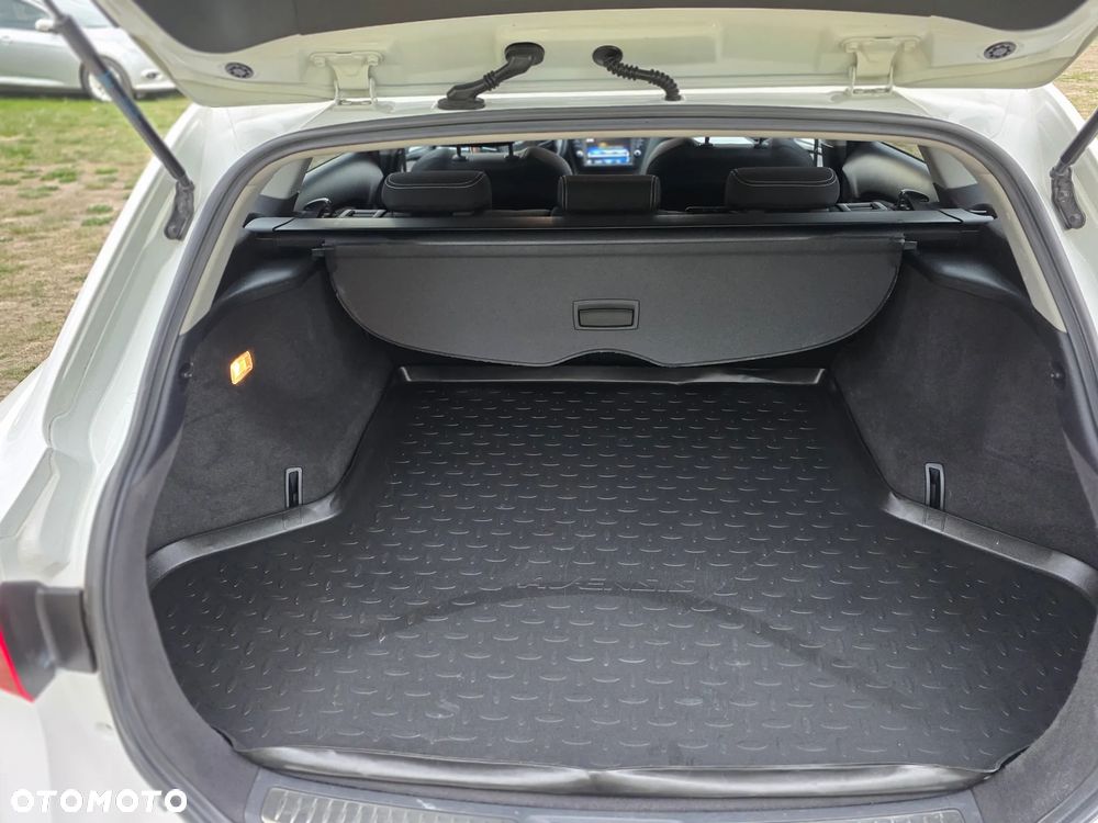 Toyota Avensis Touring Sports 1.8 Multidrive S Business Edition - 18