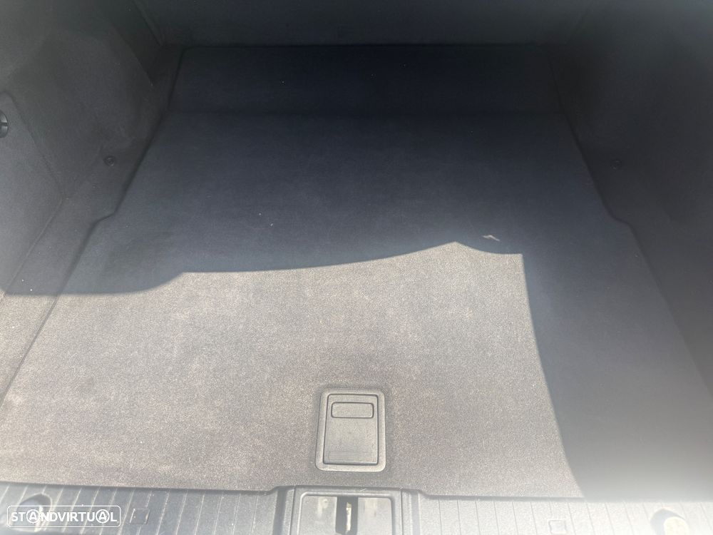Mercedes-Benz E 220 CDI Auto Avantgarde - 22