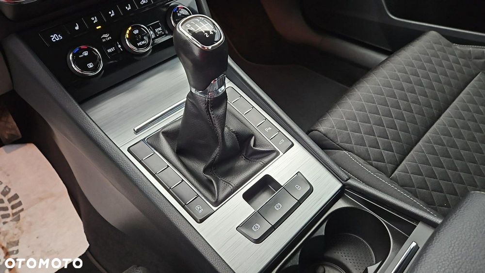 Skoda Superb 1.5 TSI Ambition - 18