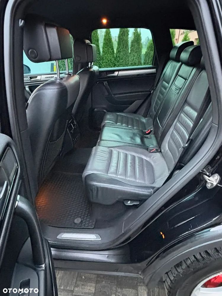 Volkswagen Touareg 3.0 V6 TDI BMT Perfectline R-Style - 11
