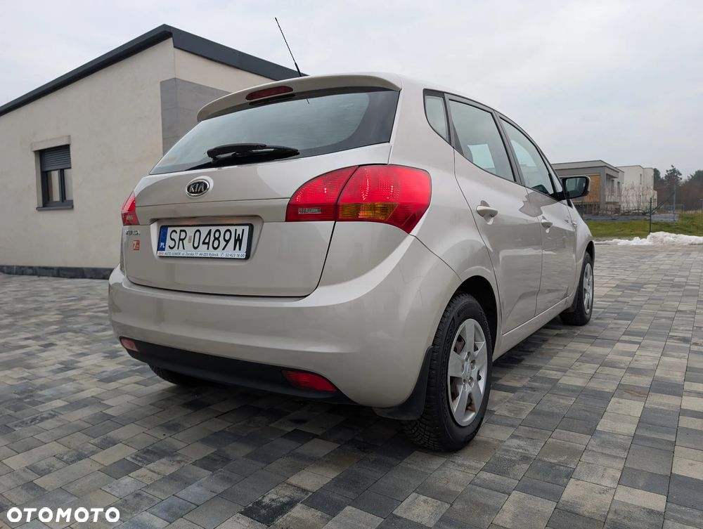 Kia Venga 1.4 L - 9