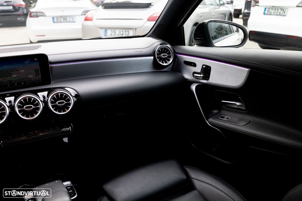 Mercedes-Benz A 200 AMG Line Aut. - 34