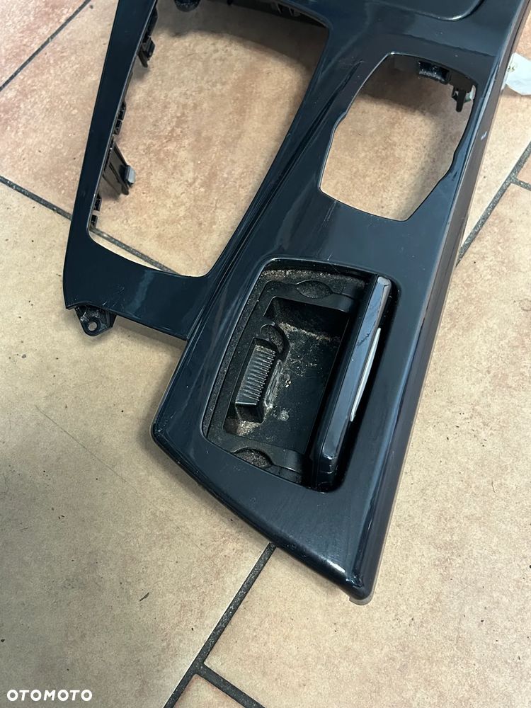 LISTWA DEKOR OSŁONA BIEGÓW KONSOLI DESKI TUNELU SCHOWEK BMW 5 F10 F11 9206371 - 2